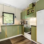 Beautiful In With Kitchen בית נופש