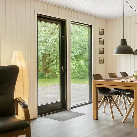 בית נופש Beautiful In With Kitchen