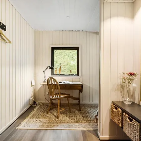 Casa vacanze Beautiful In With Kitchen Give